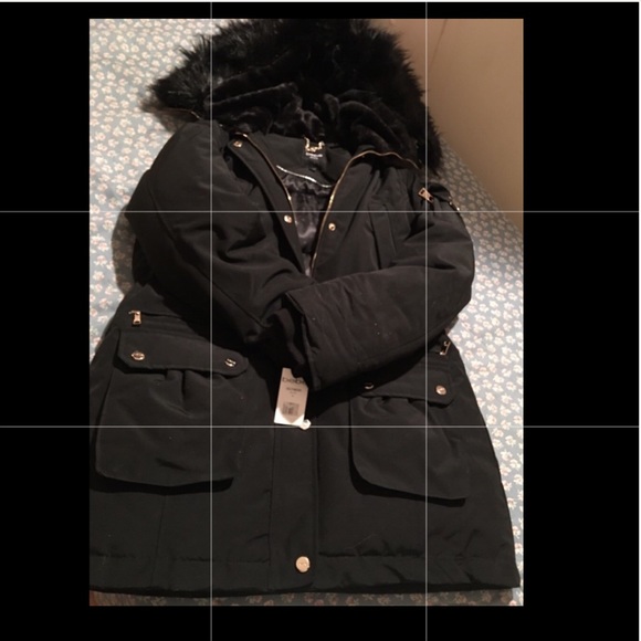 BEBE Winter Coat. Get it Early - Picture 7 of 11